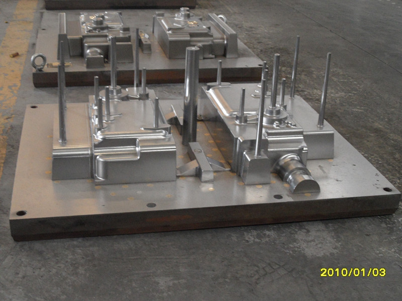 Outside the lifter shell mold