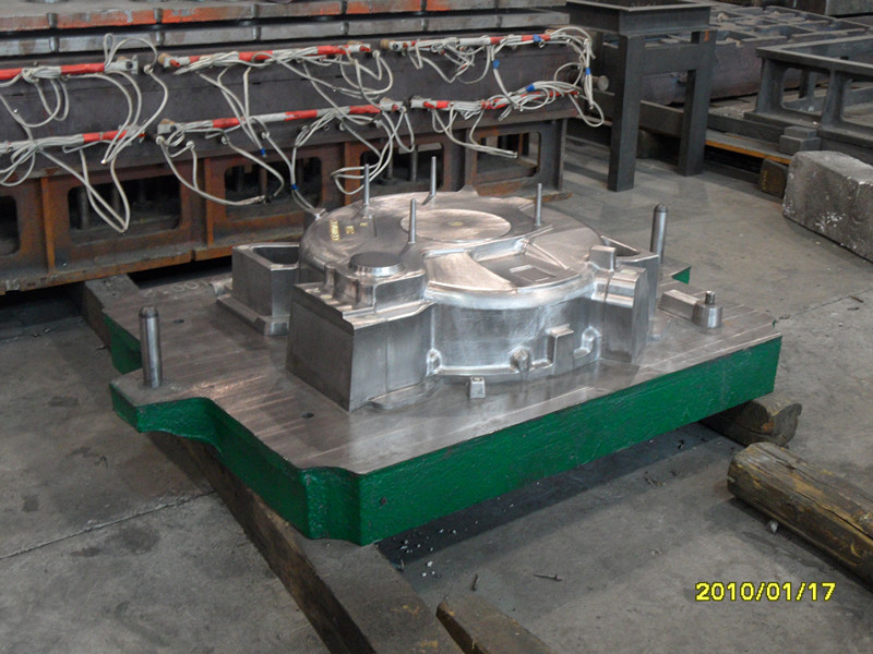 The flywheel shell mold